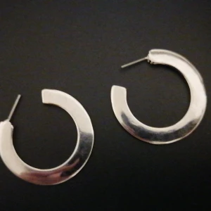 Örhänge - Örhänge. Ny 