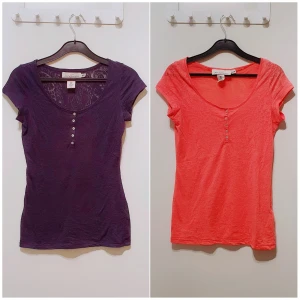 2 T-shirtar - 2 t-shirtar, mörkblå & mörkrosa