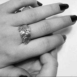 ringar av skedar - Följ gärna oss på Instagram: respoonit_uf och kolla även in våran hemsida www.respoonituf.com.se där ni bland annat kan köpa dessa ringar!🤗