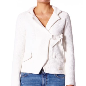  - Nästintill oanvänd vit kofta från Odd Molly.  Egna bilder skickas vid intresse ☺️