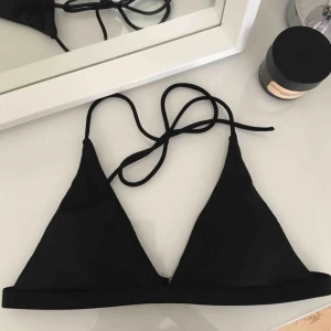  - Bikinitopp. Aldrig använd. Frakten är inkluderad i priset. Betalning med swish