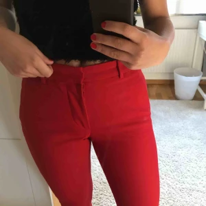  - Fina zara kostymbyxor som bara används en gång