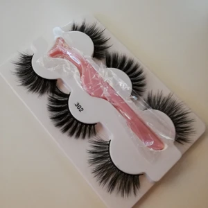 Lösögonfransar  - 50 kr / par eller alla 3 par för 100 🌸