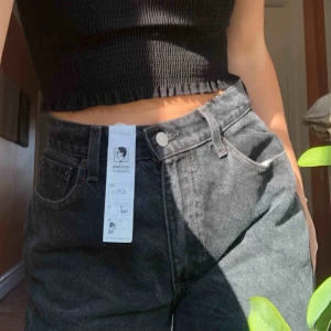  - ascoola Levi’s vintage jeans i W30, typ medium. köpta här på plick men var för stora:( fråga på