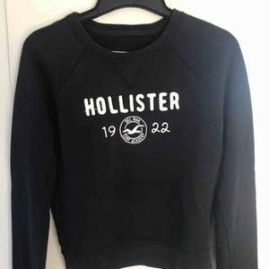 Holister sweatshirt i barn storlek