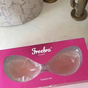  - Helt ny freebra bara legat o samlat damm A kupa passar 75 och 70 passar mig som har 75C och B 