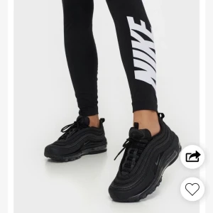 Nike airmax 97 från Nelly - Nike airmax 97 köpta på Nelly för runt 1900kr ungefär. Storlek 36. Endast använda 2 gånger, nyskick! Pris går att diskutera vid snabb affär. Köparen står för frakt. 