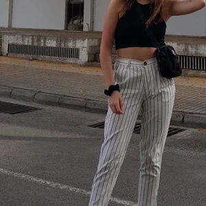 Striped white pants str 36 - Kostymbyxor med hög midja. (+ frakt) 