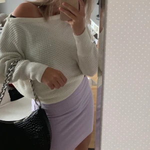 Kjol  - En super snygg pastell lila kjol st s