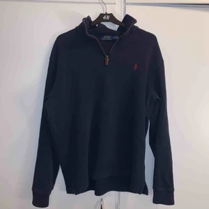  - Polo Ralph Lauren tjocktröja i strl M:)) Frakt ingår ej