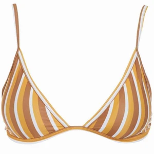  - Säljer även denna bikinin, samma skick som förra. Eventuell frakt betalar köparen🥰💞 BARA TOPPEN KVAR!