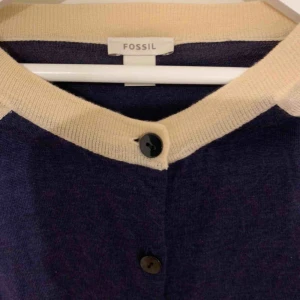  - Fossil- cardigan short semi sheer arms 