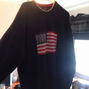  - Använd 2-3 gånger som oversizetröja! Jätteskönt stickat matrial