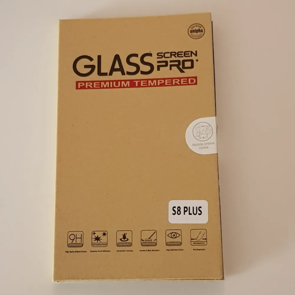 Skydds glas till Samsung S8 plus, säljer pga har Samsung S8 och inte s8 plus, så beställde fel, frakt betalas själv . Övrigt.