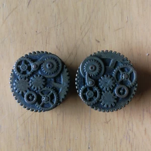 Töjningar steampunk - 20mm. Skruvbara. Frakt tillkommer 