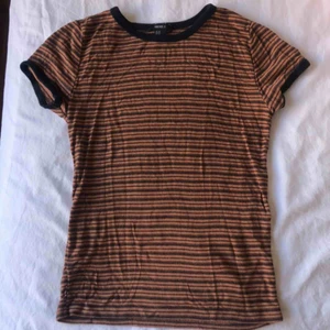  - Fin T-shirt från forever 21, bra skick 💗