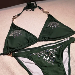 Ny bikini  - Helt ny bikini, endast testat överdelen! 