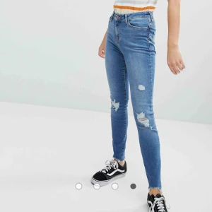  - Push up jeans  Från asos 