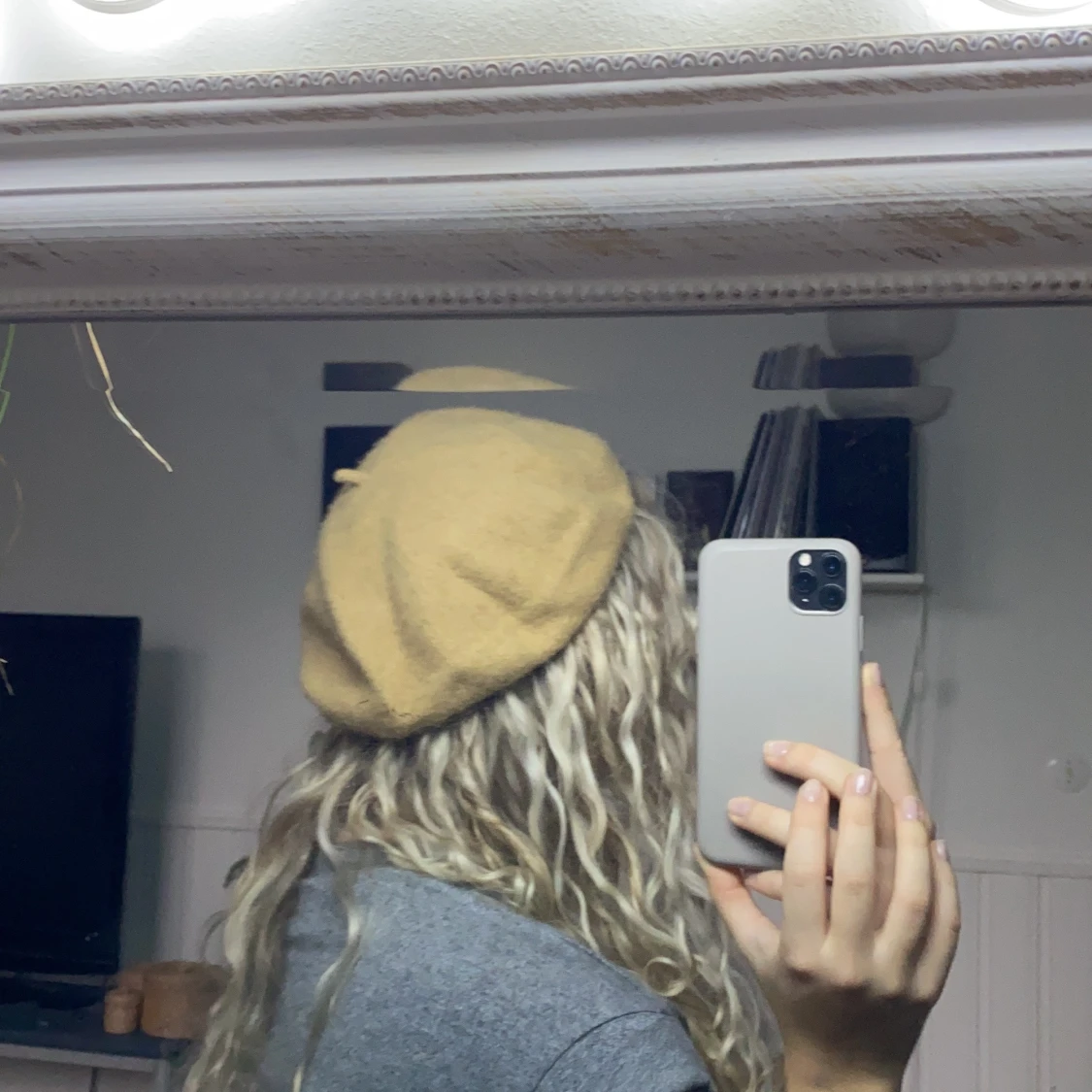 Gul beige basker - 90