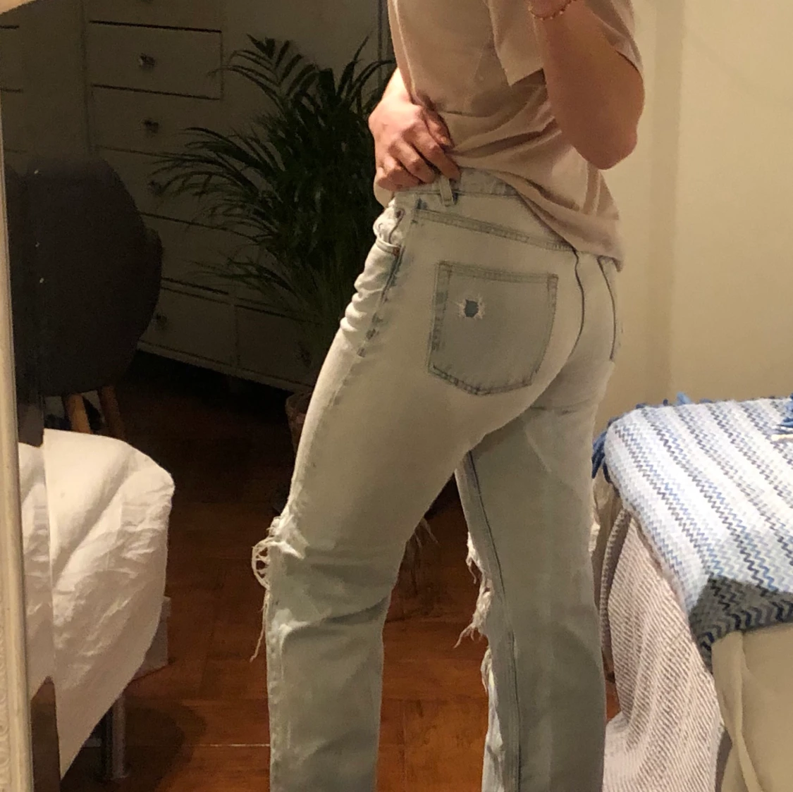 Light washed jeans med hål - 91