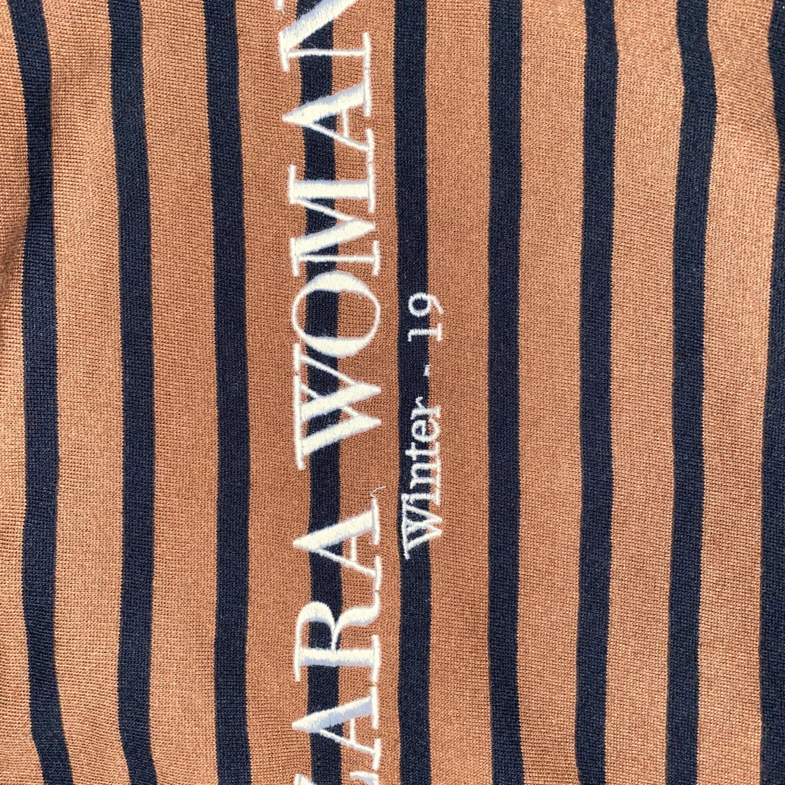 Sweatshirt från ZARA  - 90