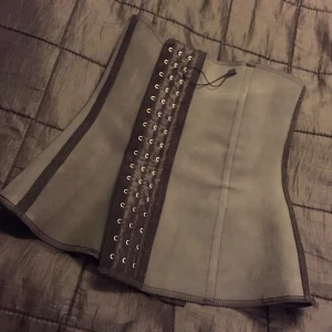  - Waisttrainer, storlek S. Ordinariepris 1189:-