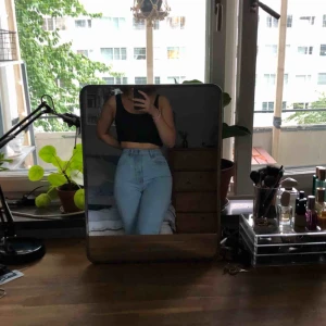  - ett till par perfekta momjeans i storlek 34/XS. dessa från zara💙