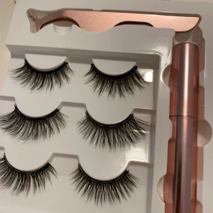 Magnetisk 3D ögonfransar  - En förpackning ingår 3 par 3D magnetiska ögonfransar, magnetisk eyeliner och tång för lättapplicerad fransarna. Det ingår Frakt 🚚 
