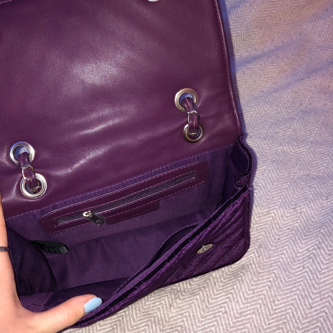 Sammets väska  - 91