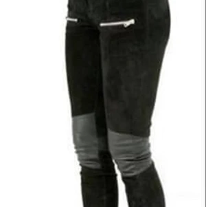 Jofama by Kenza byxor - Jofama by Kenza byxor. Nyskick. Köpta för 3995kr. Säljs för 850kr. Frakt ingår!❤️