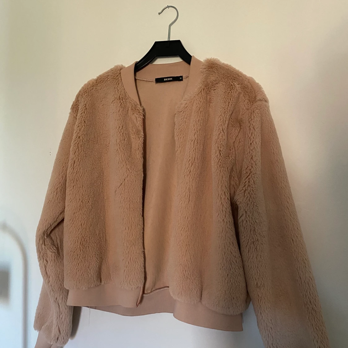 Rosa fluffig kofta Strl M