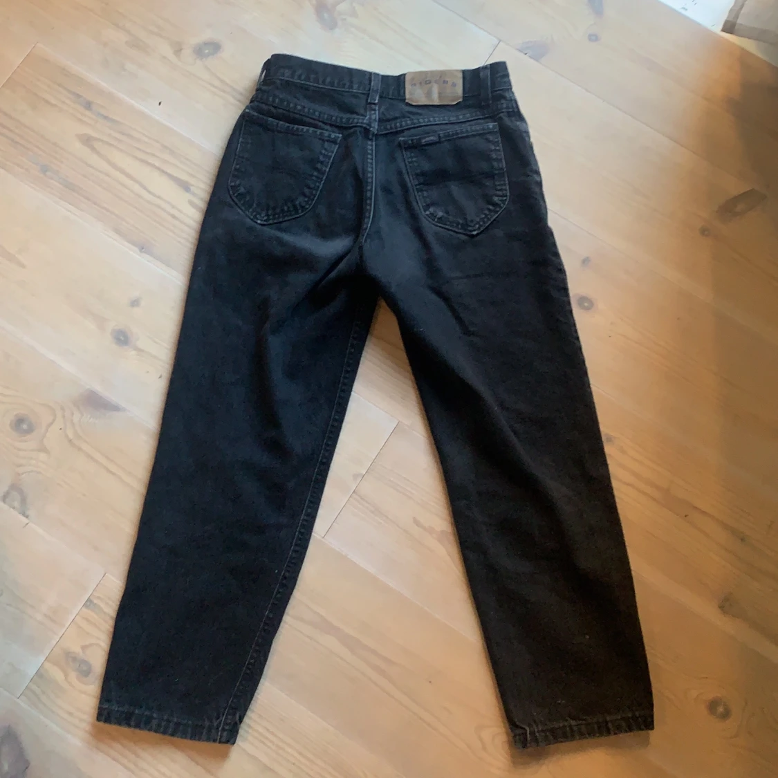 Svarta snygga jeans - 91