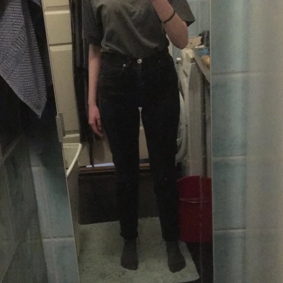 Perfekta svarta momjeans 