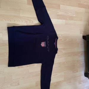 Gant - Gant tröja! Storlek S. Köparen står för frakt kan annars mötas i Stockholm 