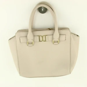  - Säljer min don donna handväska i nyskick, långt band medföljer  Köparen betalar porto, kan mötas upp