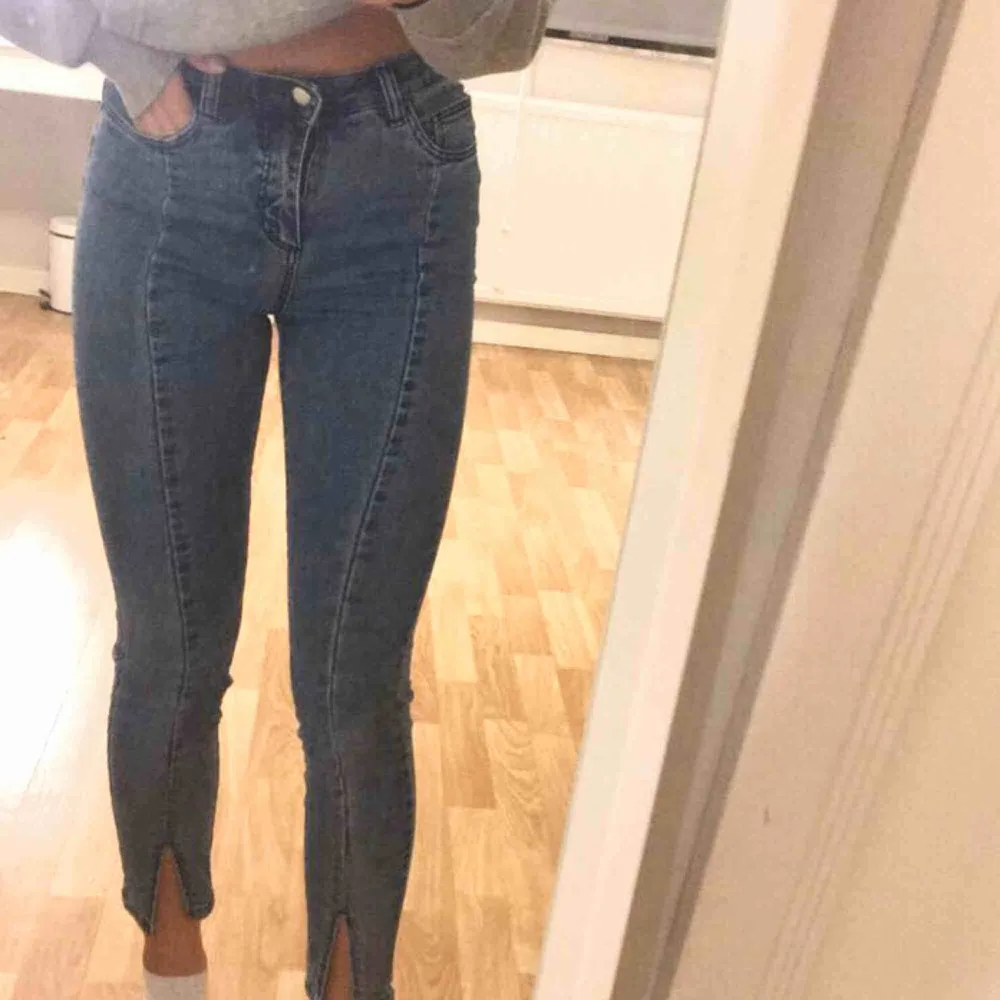 Jättefina jeans från nakd, som nya☺️. Jeans & Byxor.