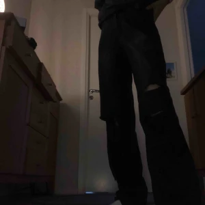  - ORIMLIGT snygga byxor men beställde otroligt fel storlek. Min största sorg i livet helt ärligt. Från boohoo, aldrig använda förutom när fotot togs.  UK8 EU36 US4