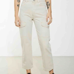  - Köpte dessa från Carlings för 899kr men märkte sen att de var för tajta och kunde inte lämna tillbaka de för jag hittade inte kvittot. 