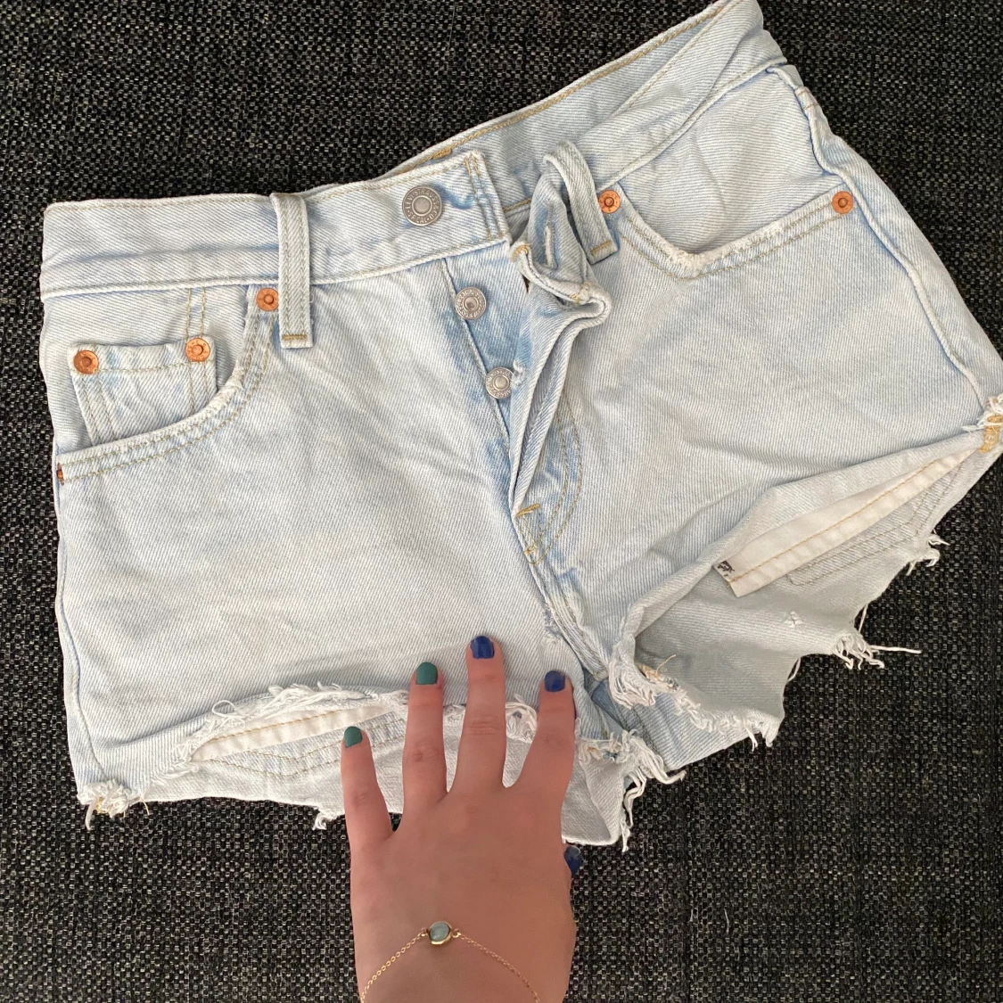 Ljusa Levi’s shorts!