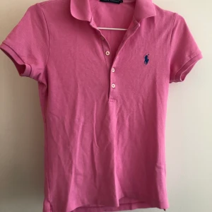 Ralph lauren piké - Fint skick strl xs, köparen står för ev frakt :)