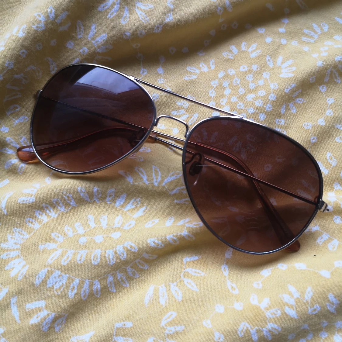 Pilotsolglasögon från H&M 