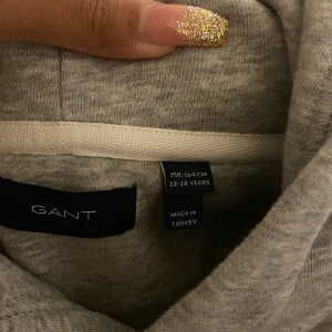 Gant hoddie  - Använd 1 gång och köpt för 3 dagar sedan 
