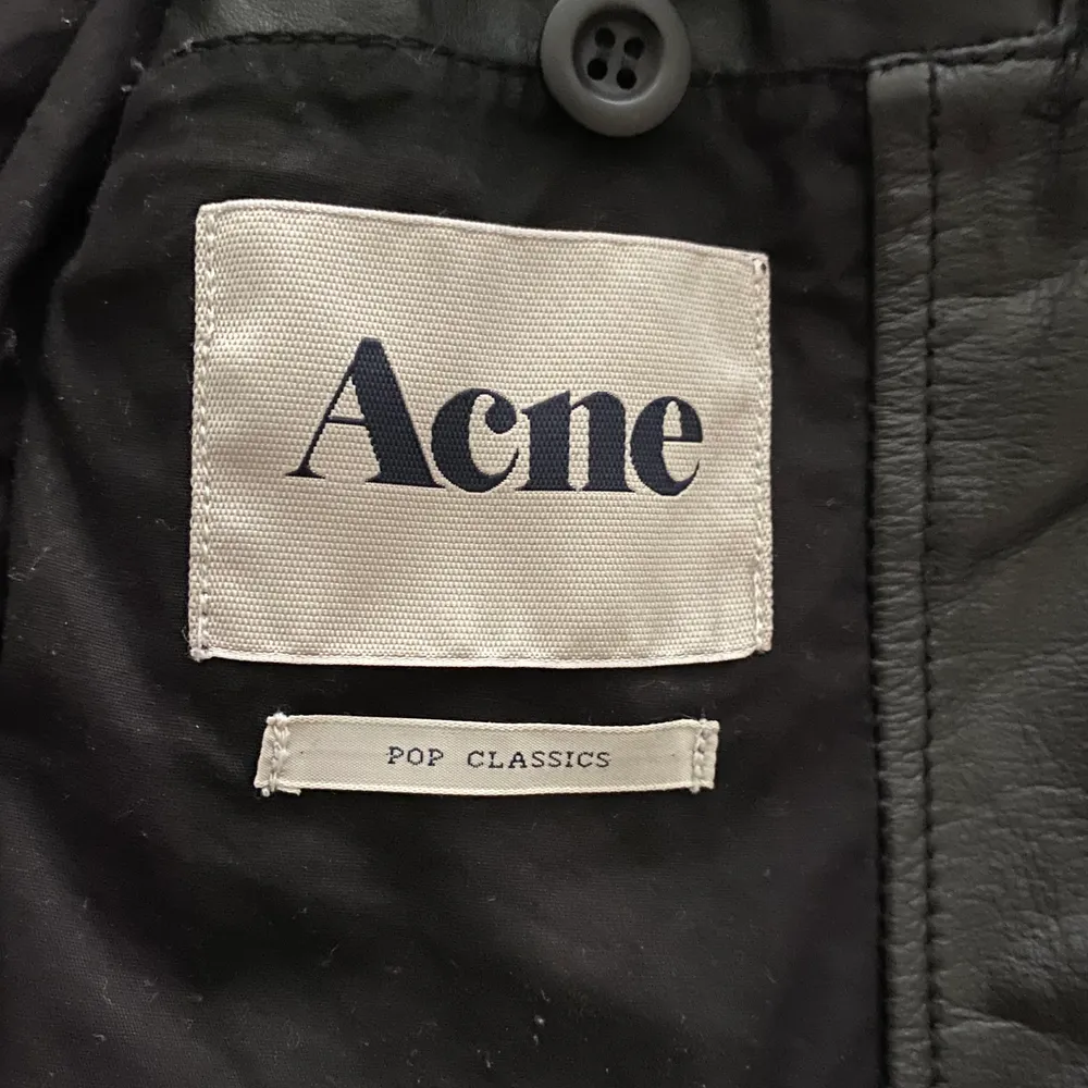 Short leather jacket, brand Acne, black, size 36. Vey good condition . Jackor.