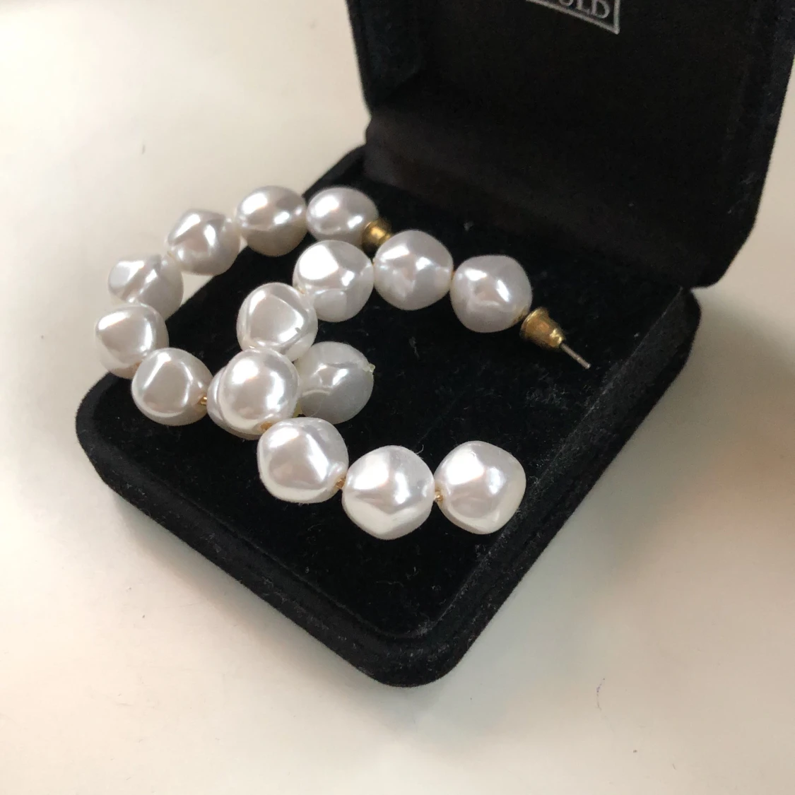 Pärlörhängen oanvända  - 90