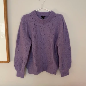 Stickad tröja Lindex, M - Stickad tröja från Lindex, storlek M. Underbar, använd men hittar ingenting att anmärka på!