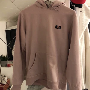 Dickies hoodie  - En fin rosa hoodie 