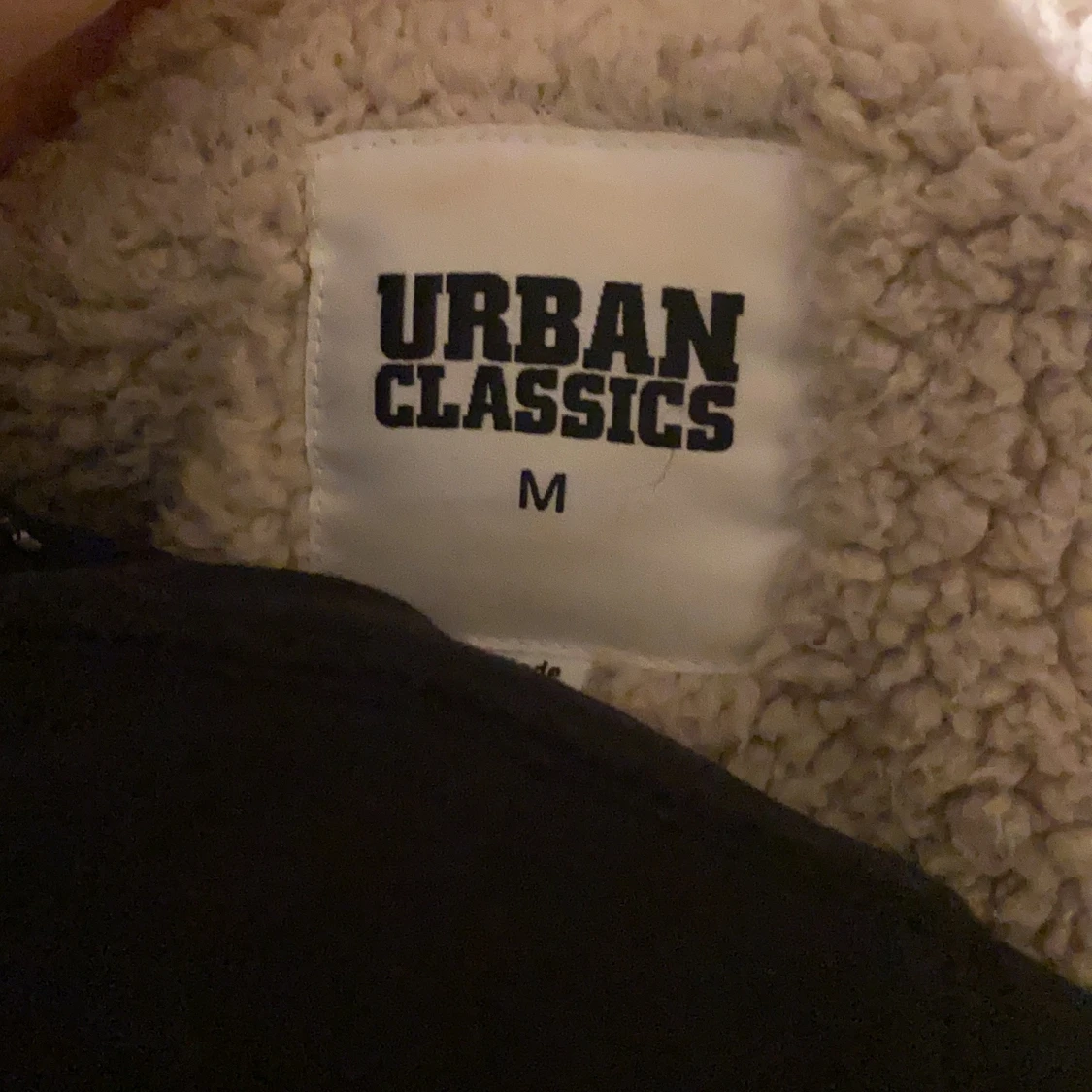 Fluffig jacka från Urban Classics  - 91