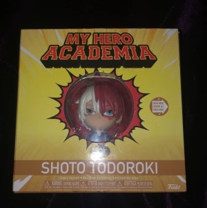 Shoto Todoroki 5-star figur - Shoto Todoroki 5-star figur i perfekt tillstånd. 