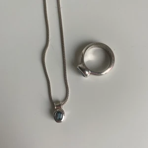 Ring och halsband - Matchande set med ring och halsband, äkta silver så kan behöva en puts, fri frakt✨