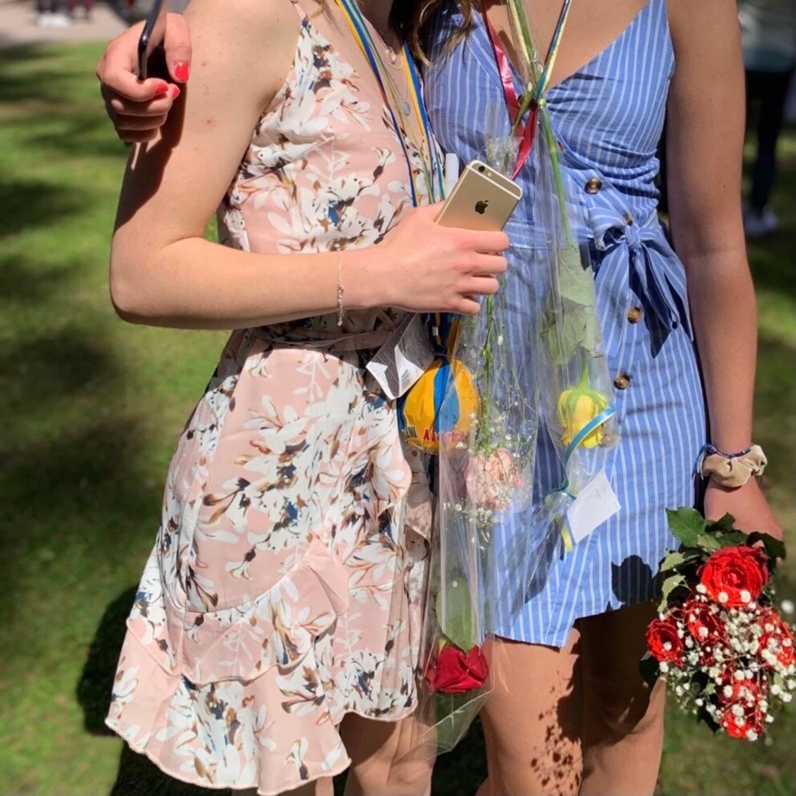 Blommönstrad klänning - 90